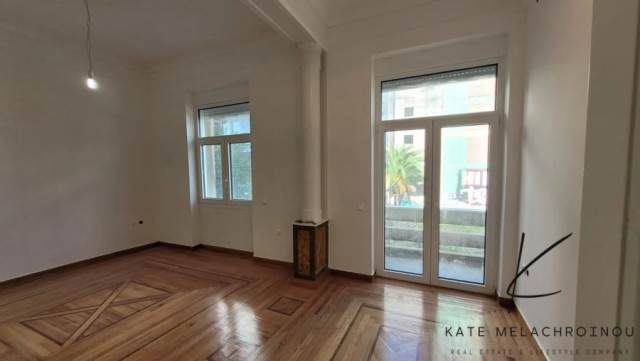 (For Sale) Residential Floor Apartment || Athens Center/Athens - 154 Sq.m, 260.000€ 