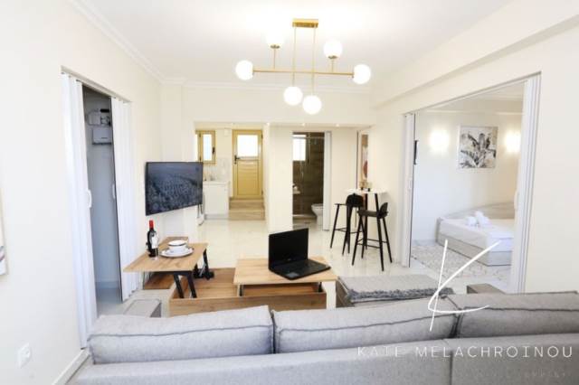 (For Sale) Residential Apartment || Piraias/Piraeus - 67 Sq.m, 2 Bedrooms, 150.000€ 