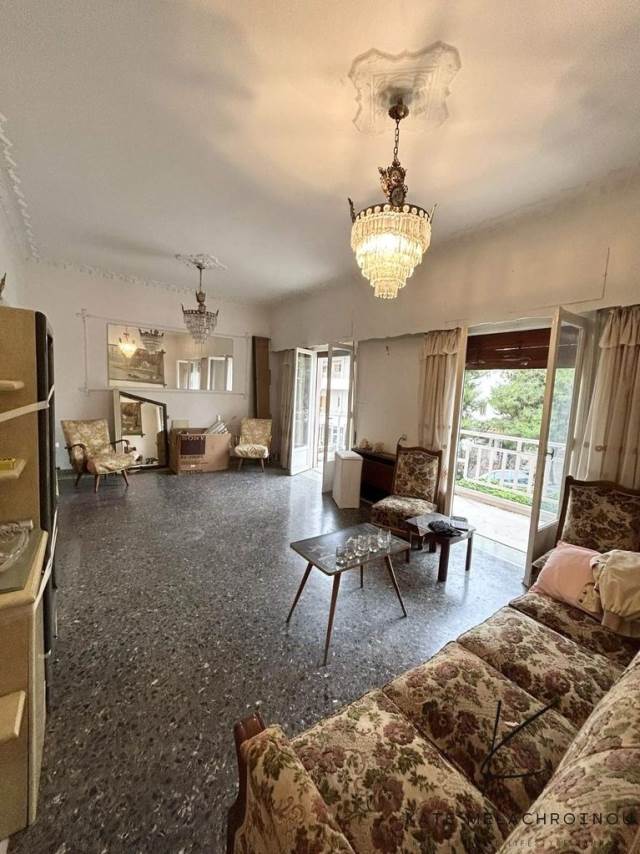 (For Sale) Residential Floor Apartment || Piraias/Keratsini - 130 Sq.m, 2 Bedrooms, 125.000€ 